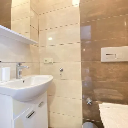 Flat W Terrace 10 Min To Citys Mall And Taksim Istambul